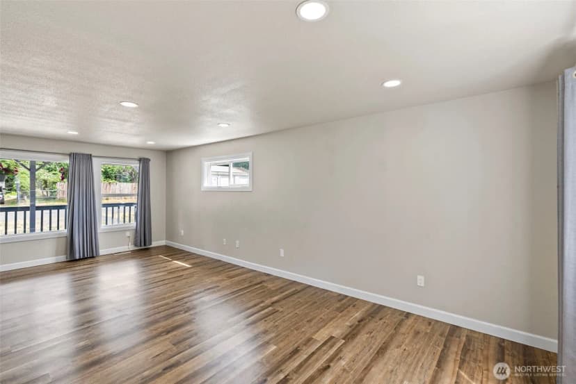 Property photo for 1424 West Avenue, Port Orchard photo 6