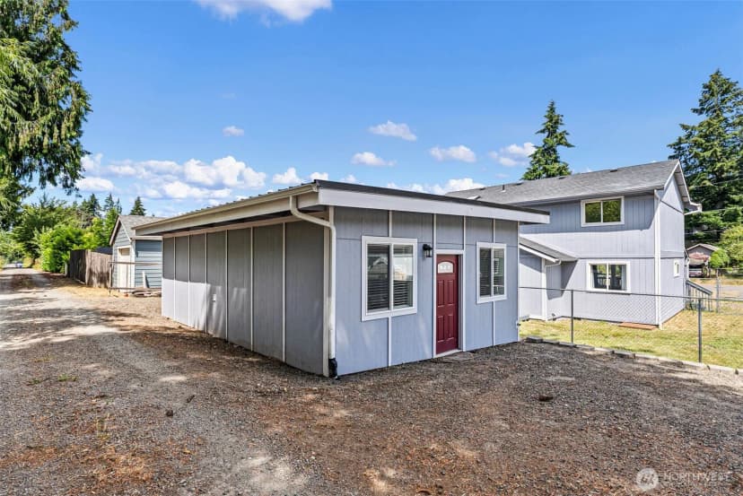 Property photo for 1424 West Avenue, Port Orchard photo 33