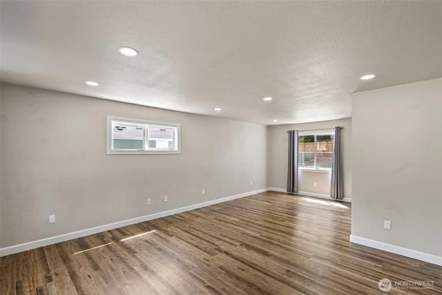Property photo for 1424 West Avenue, Port Orchard photo 5