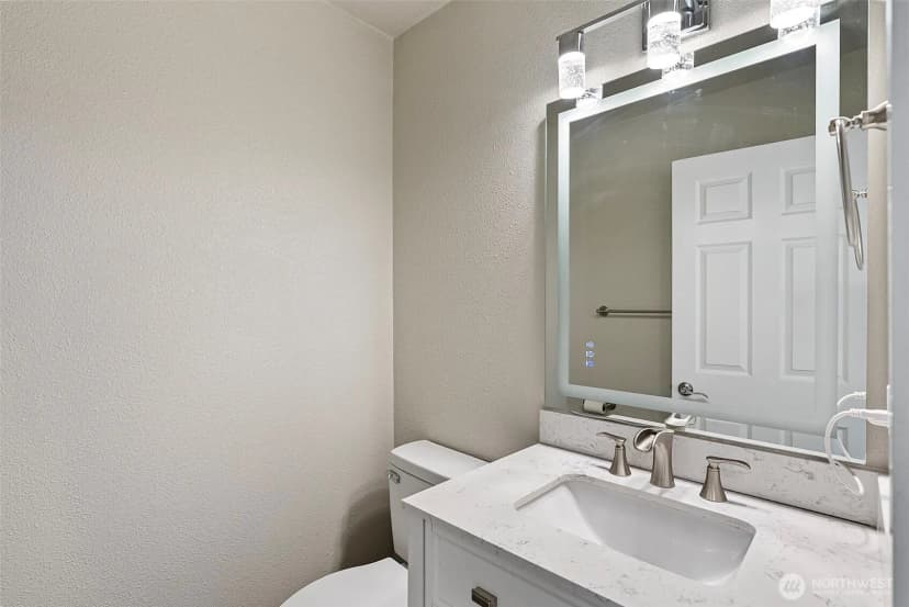 Property photo for 1424 West Avenue, Port Orchard photo 16