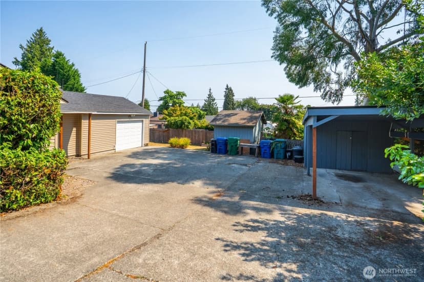 Property photo for 9802 35th Avenue Sw, Seattle photo 6
