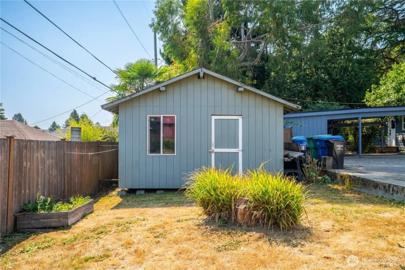 Property photo for 9802 35th Avenue Sw, Seattle photo 10
