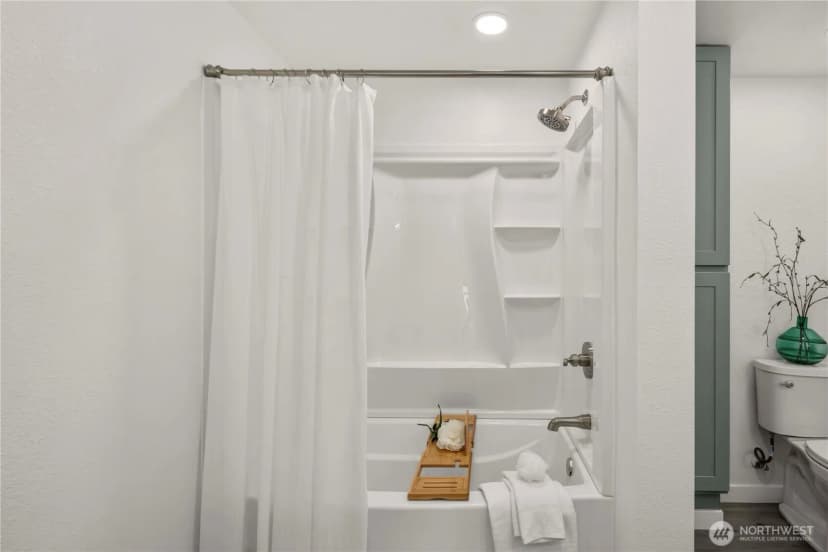 Property photo for 5006 Hyada Boulevard Ne, Tacoma photo 27