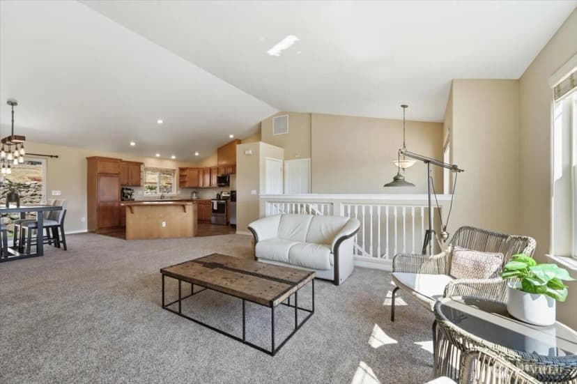Property photo for 2132 W Honeysett Road, Wenatchee photo 14