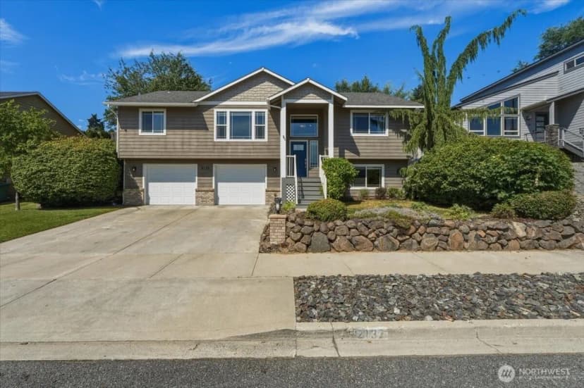 Property photo for 2132 W Honeysett Road, Wenatchee photo 37