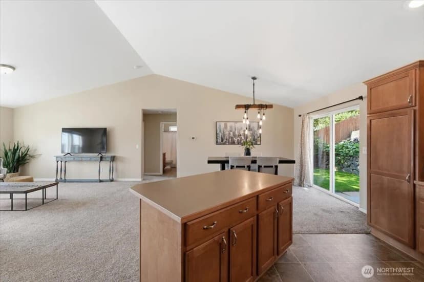 Property photo for 2132 W Honeysett Road, Wenatchee photo 9