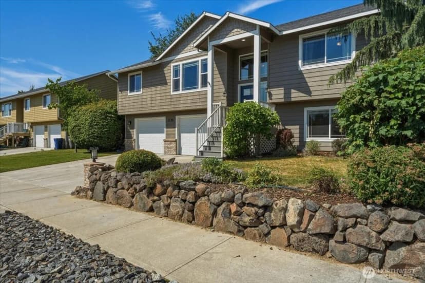 Property photo for 2132 W Honeysett Road, Wenatchee photo 38