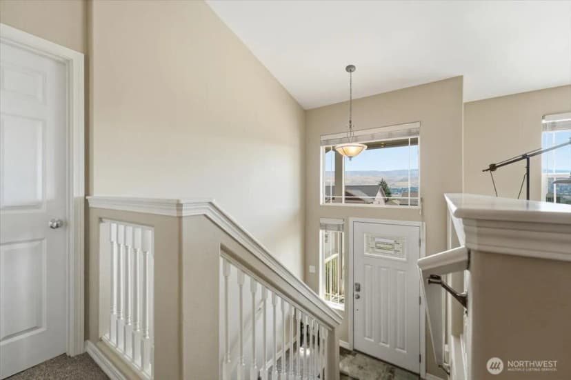 Property photo for 2132 W Honeysett Road, Wenatchee photo 15