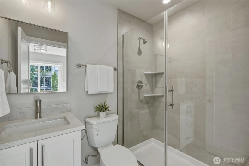 Property photo for 1711 12th Street #b, Everett photo 15