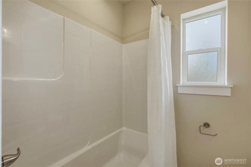 Property photo for 1711 12th Street #b, Everett photo 19