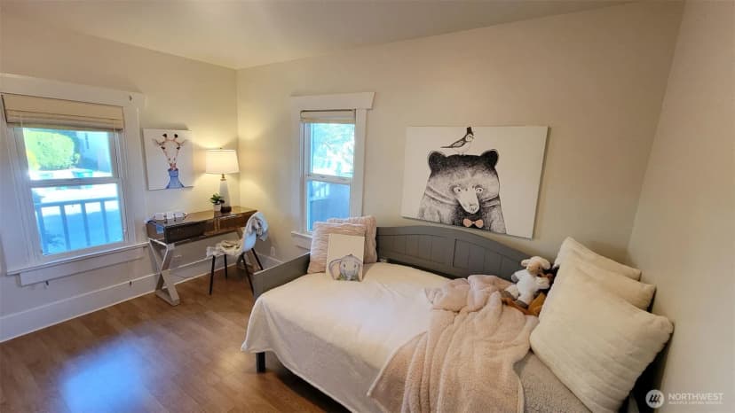 Property photo for 5621 Brooklyn Avenue Ne, Seattle photo 11