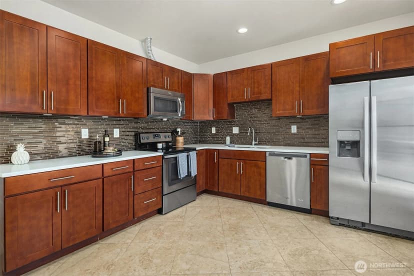 Property photo for 5402 165th Place Sw, Lynnwood photo 32