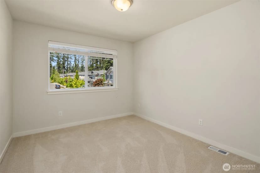 Property photo for 5402 165th Place Sw, Lynnwood photo 25