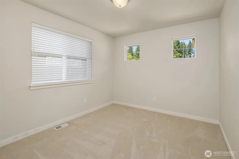 Property photo for 5402 165th Place Sw, Lynnwood photo 27