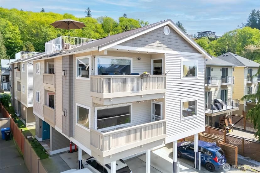 Property photo for 2443 55th Avenue Sw #2a, Seattle photo 18