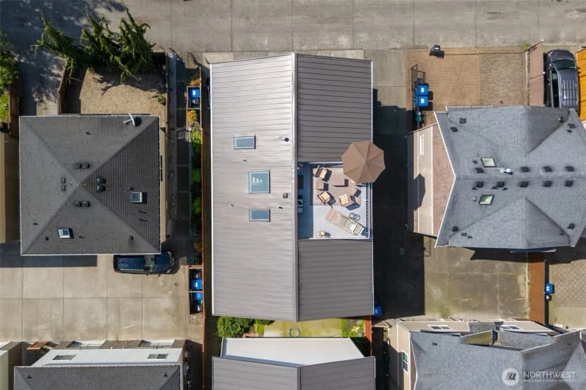 Property photo for 2443 55th Avenue Sw #2a, Seattle photo 16