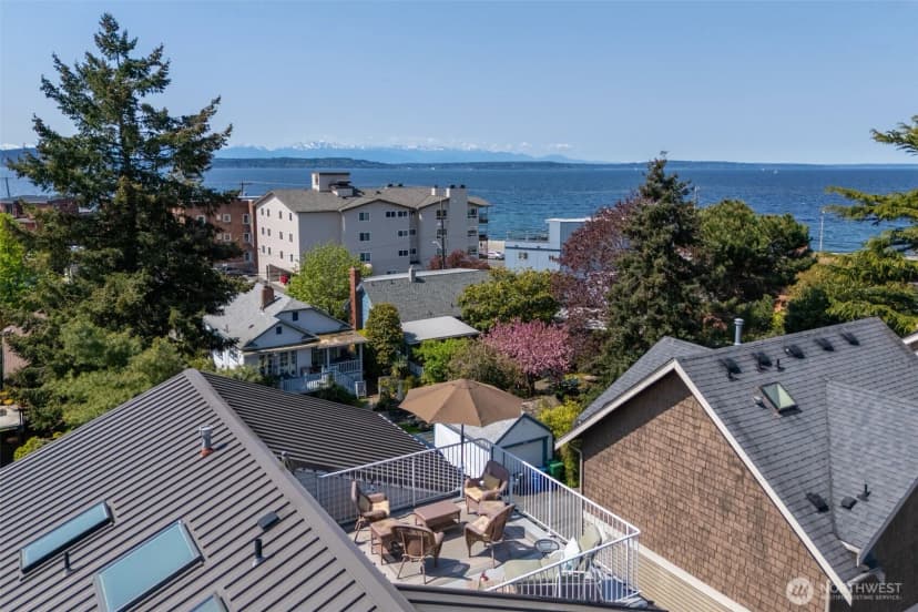 Property photo for 2443 55th Avenue Sw #2a, Seattle