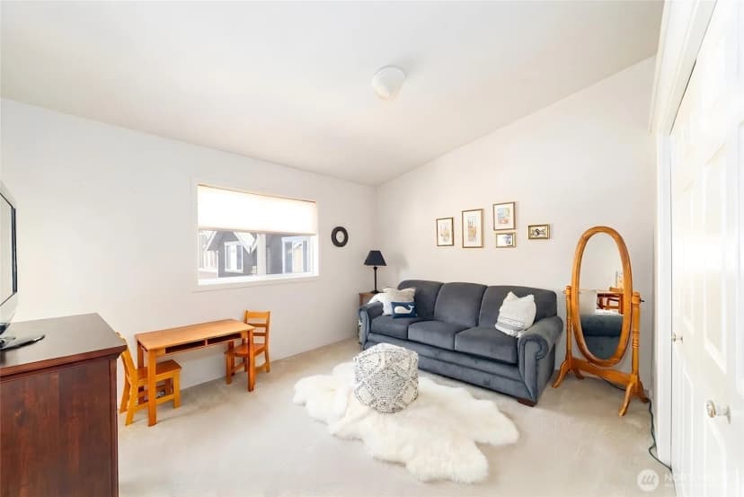 Property photo for 2443 55th Avenue Sw #2a, Seattle photo 11