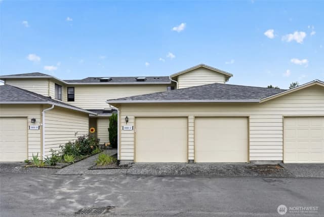 Property photo for 25028 110th Avenue Se #c, Kent