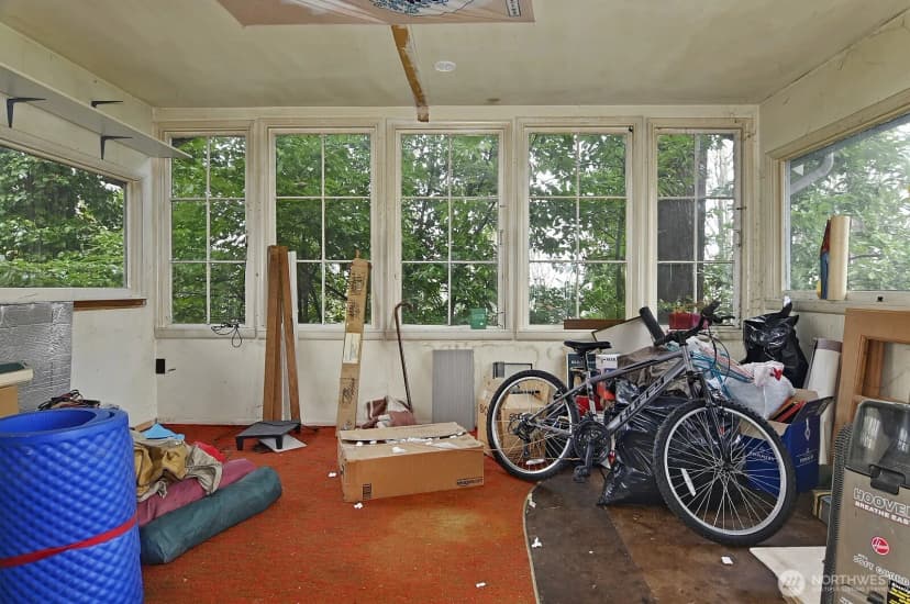Property photo for 4729 Mount View Drive S, Seattle photo 19