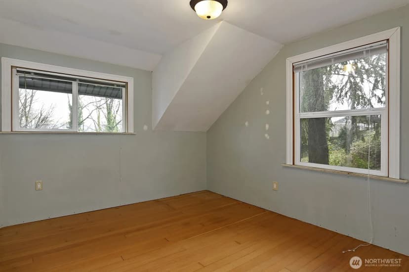 Property photo for 4729 Mount View Drive S, Seattle photo 23