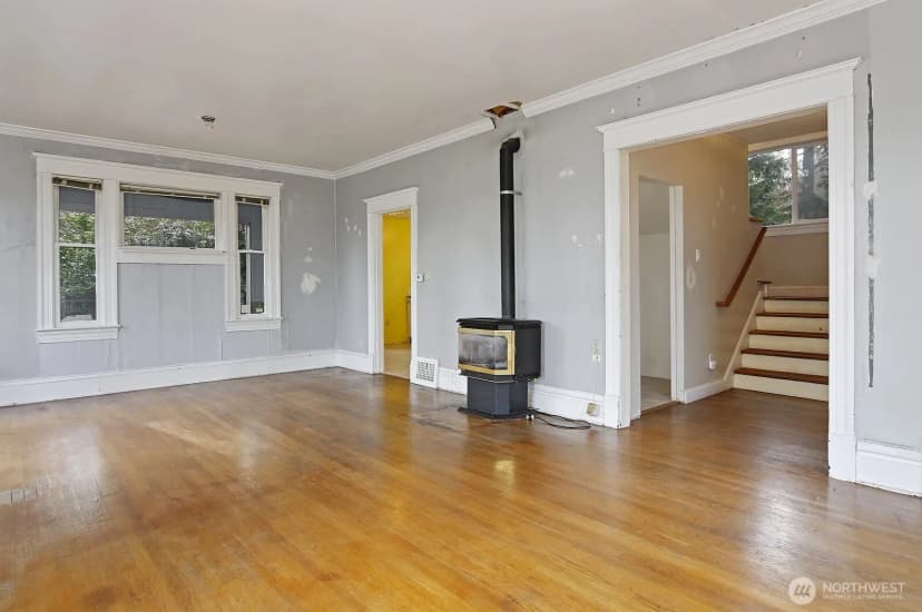 Property photo for 4729 Mount View Drive S, Seattle photo 16