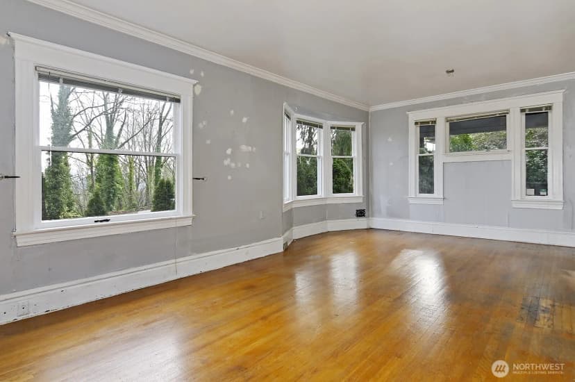 Property photo for 4729 Mount View Drive S, Seattle photo 14