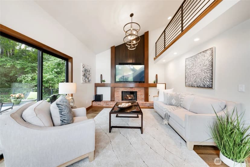 Property photo for 5100 Ne 55th Street, Seattle photo 12