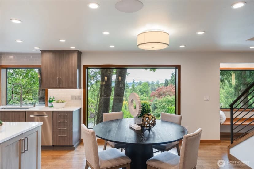 Property photo for 5100 Ne 55th Street, Seattle photo 6