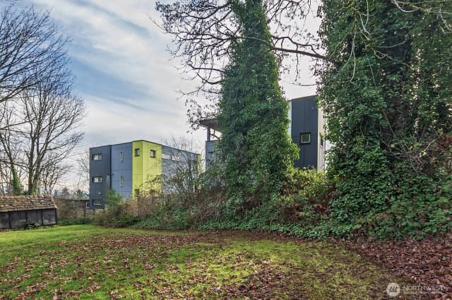 Property photo for 47 Xx Mount View Drive S, Seattle