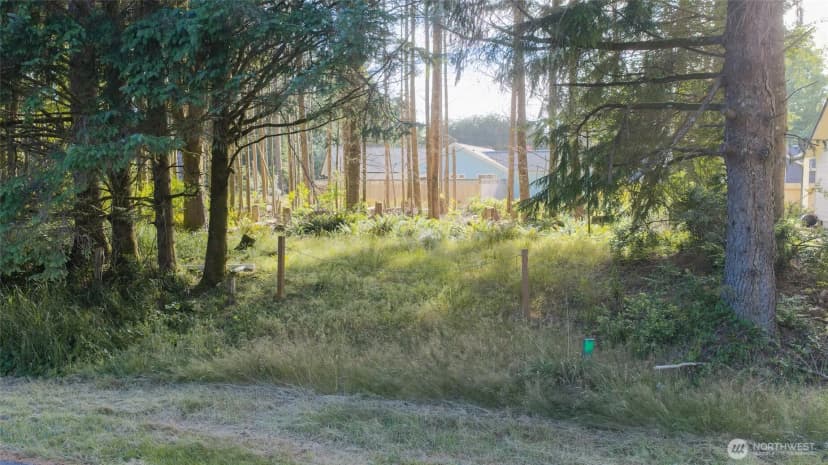 Property photo for 119 Olympic View Avenue Ne, Ocean Shores