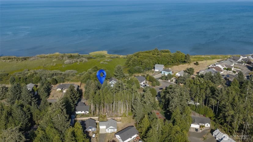 Property photo for 119 Olympic View Avenue Ne, Ocean Shores photo 22