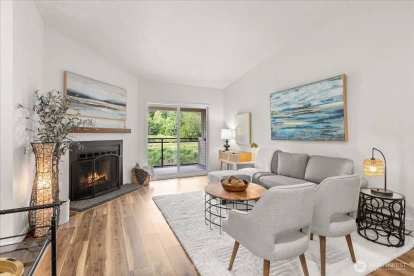 Property photo for 10822 E Riverside Drive #a303, Bothell photo 2