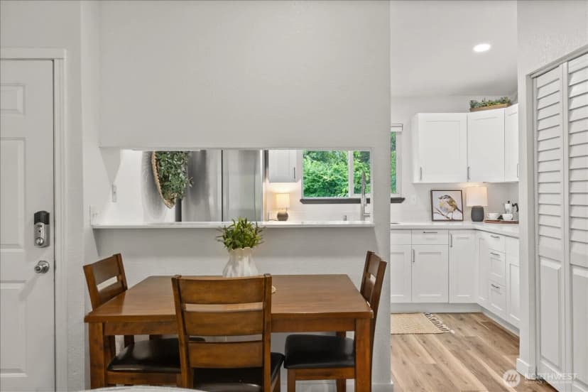 Property photo for 10822 E Riverside Drive #a303, Bothell photo 13