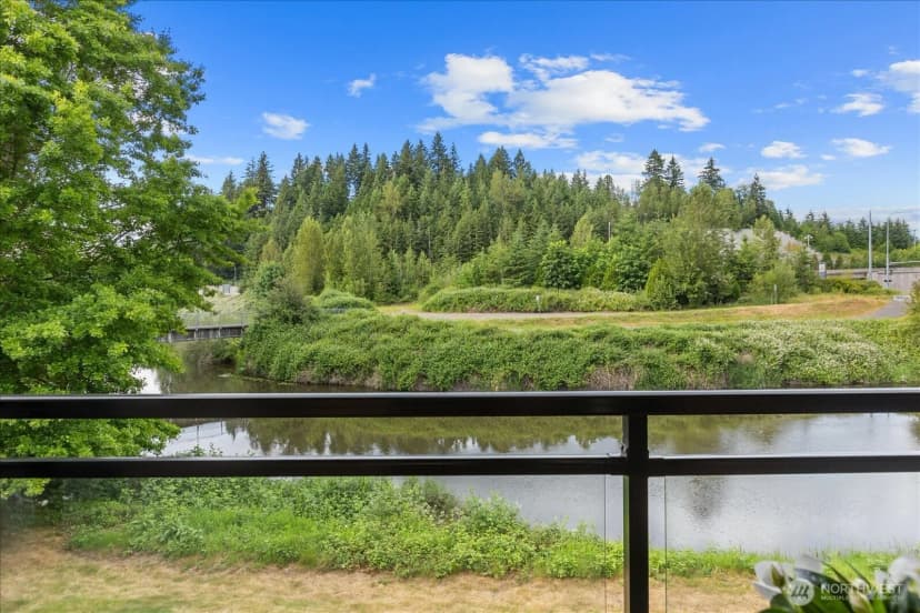 Property photo for 10822 E Riverside Drive #a303, Bothell photo 25