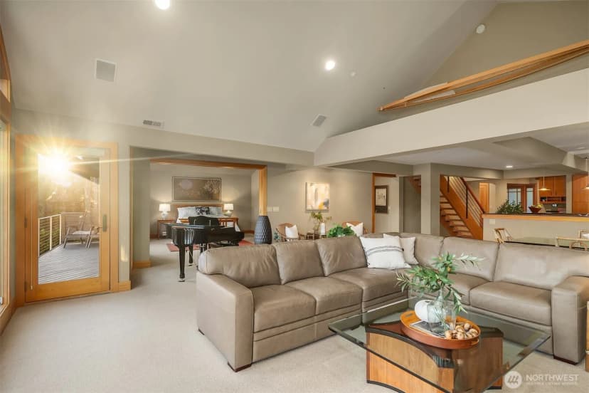 Property photo for 267 Shannon Drive Se, Bainbridge Island photo 32