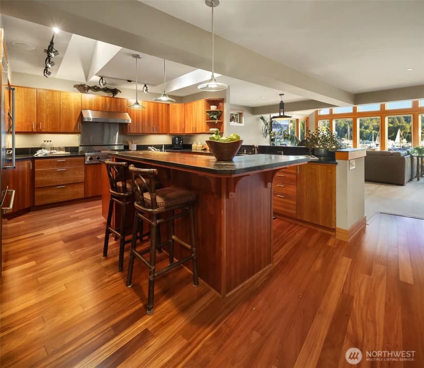 Property photo for 267 Shannon Drive Se, Bainbridge Island photo 14