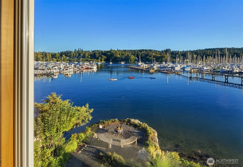 Property photo for 267 Shannon Drive Se, Bainbridge Island photo 9
