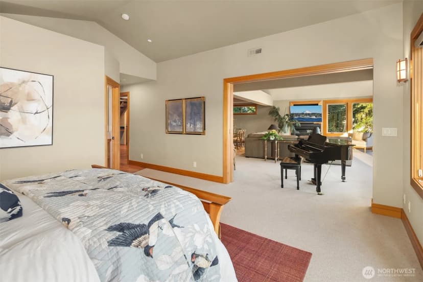 Property photo for 267 Shannon Drive Se, Bainbridge Island photo 21