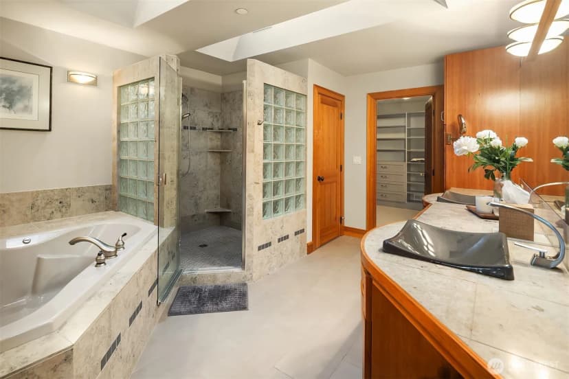 Property photo for 267 Shannon Drive Se, Bainbridge Island photo 22