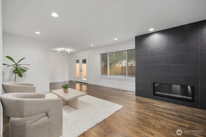 Property photo for 25330 32nd Place S, Kent photo 6