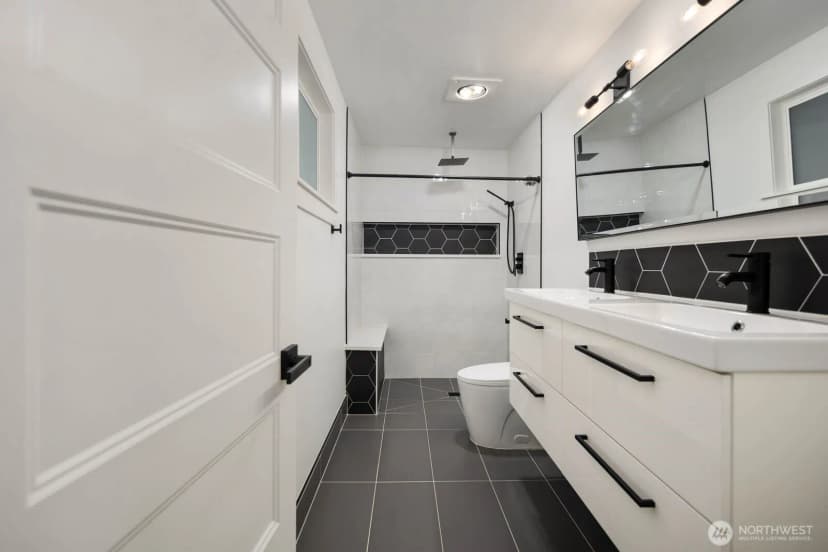 Property photo for 25330 32nd Place S, Kent photo 18