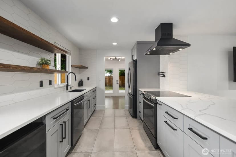 Property photo for 25330 32nd Place S, Kent photo 13