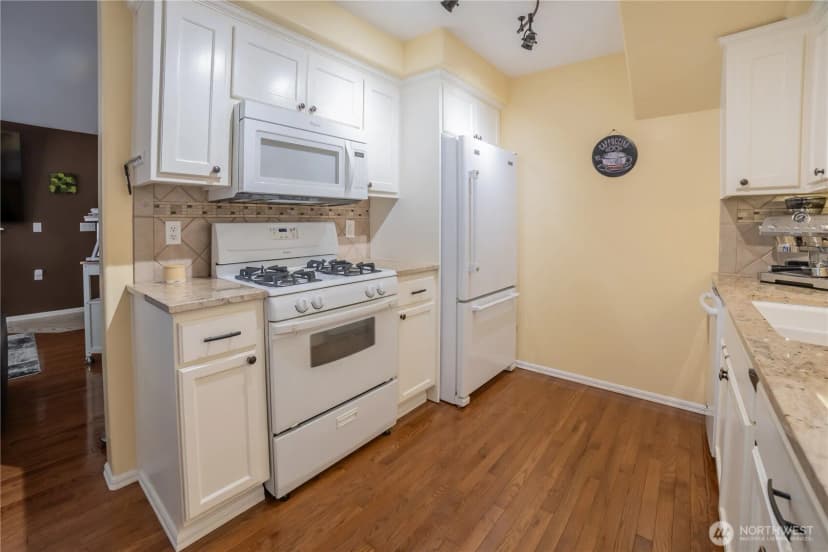 Property photo for 15633 44th Avenue W #b-1, Lynnwood photo 10