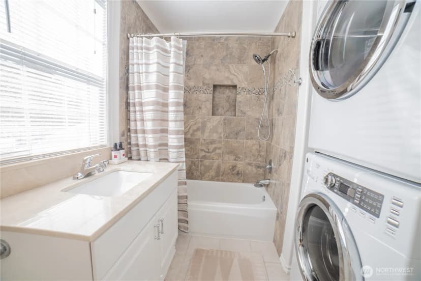 Property photo for 15633 44th Avenue W #b-1, Lynnwood photo 14