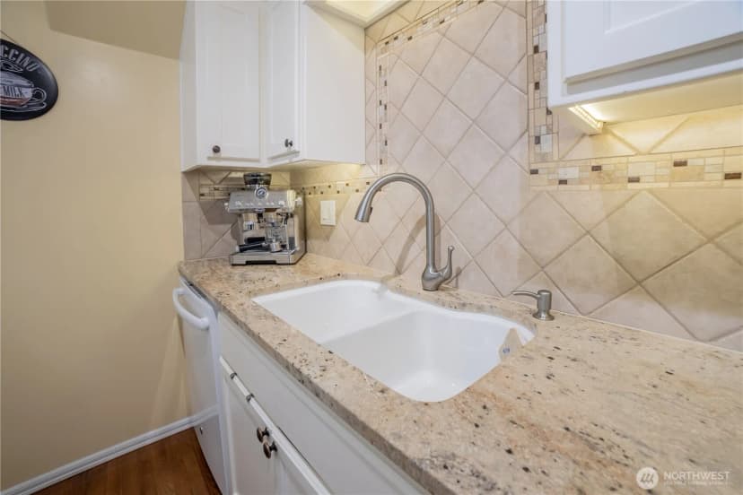 Property photo for 15633 44th Avenue W #b-1, Lynnwood photo 11