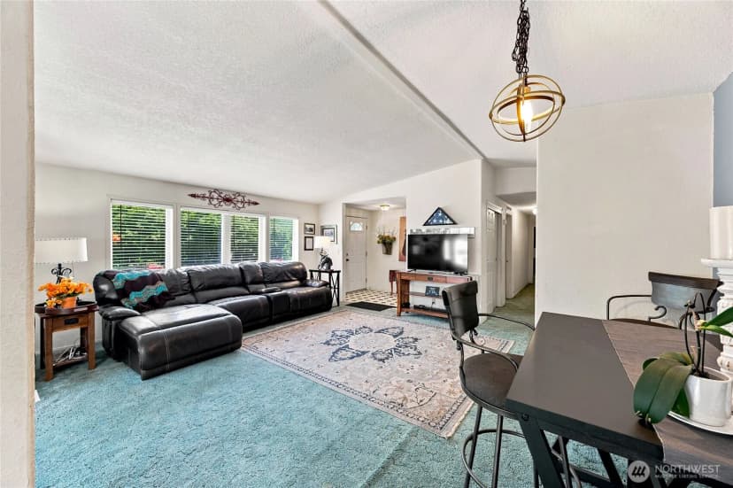 Property photo for 13045 Se 208th, Kent photo 13