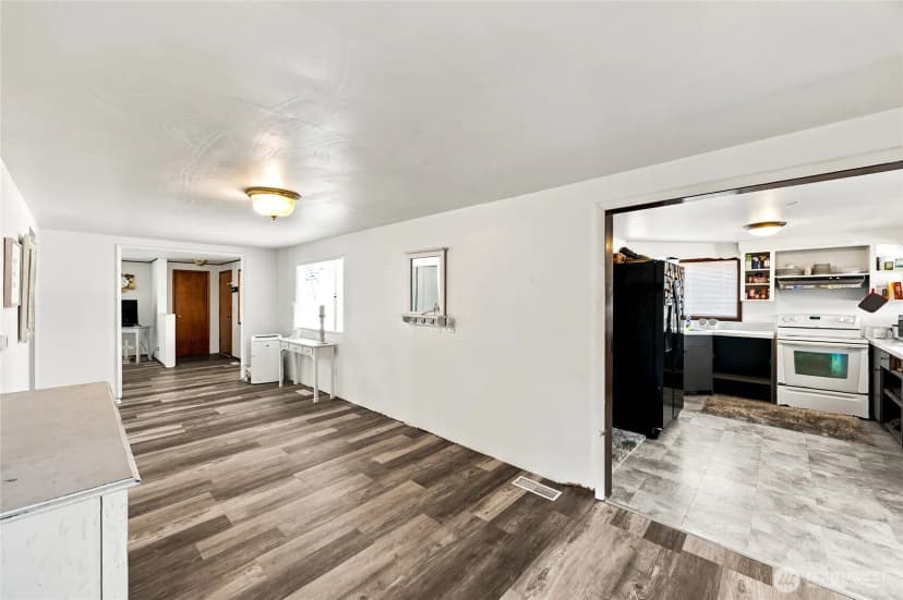 Property photo for 13041 Se 208th Street, Kent photo 11