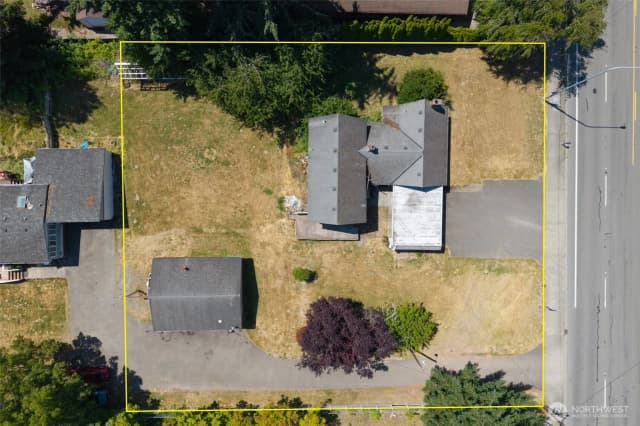 Property photo for 13041 Se 208th Street, Kent photo 3