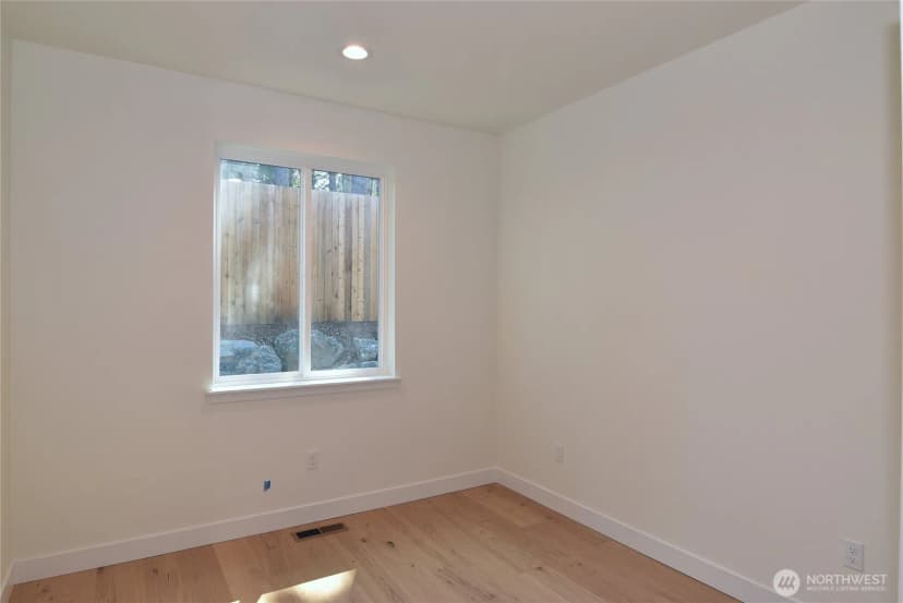 Property photo for 1126 Whidbey Street, Bellingham photo 8